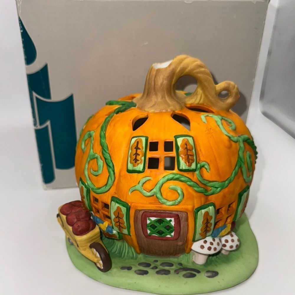 partylite Whimsical Pumpkin House Decor